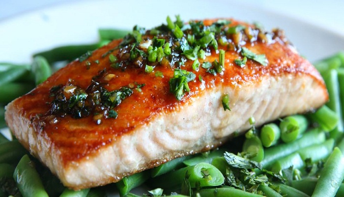 Cilantro chili lime glazed salmon and green beans-Netmarkers