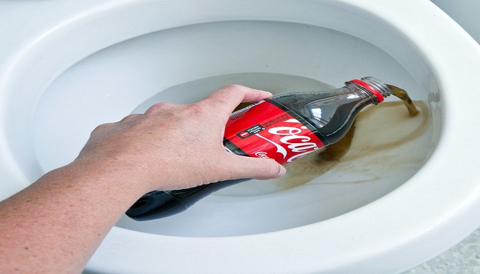 coca cola to clean toilet-Netmarkers