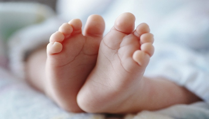 a-very-powerful-method-to-make-your-baby-stop-crying-by-pressing-babys-feet-netmarkers