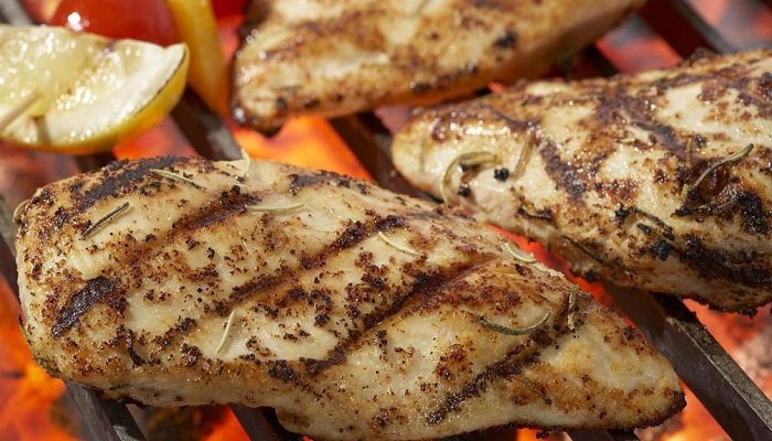 Grilled-Chicken-Stuffed-with-Cheese-and-Peppers-Netmatrkers