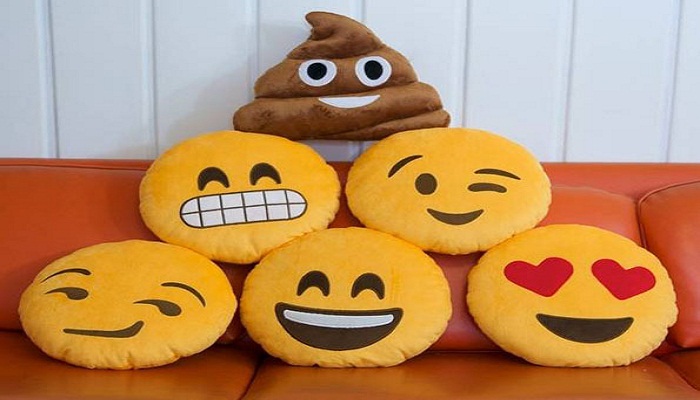 Emoticons-Pillow-Netmarkers