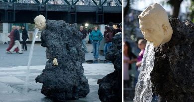 Vomiting-Fountain-Sculpture-in-UK-Netmarkers