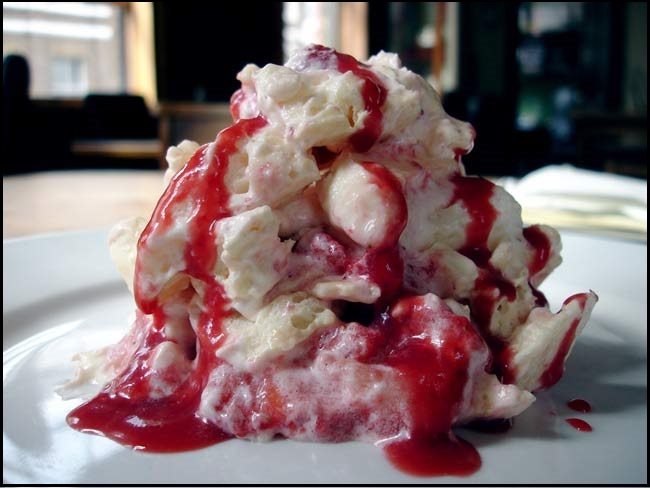 10 Traditional Food To Try In London - Eton-Mess - NetMarkers