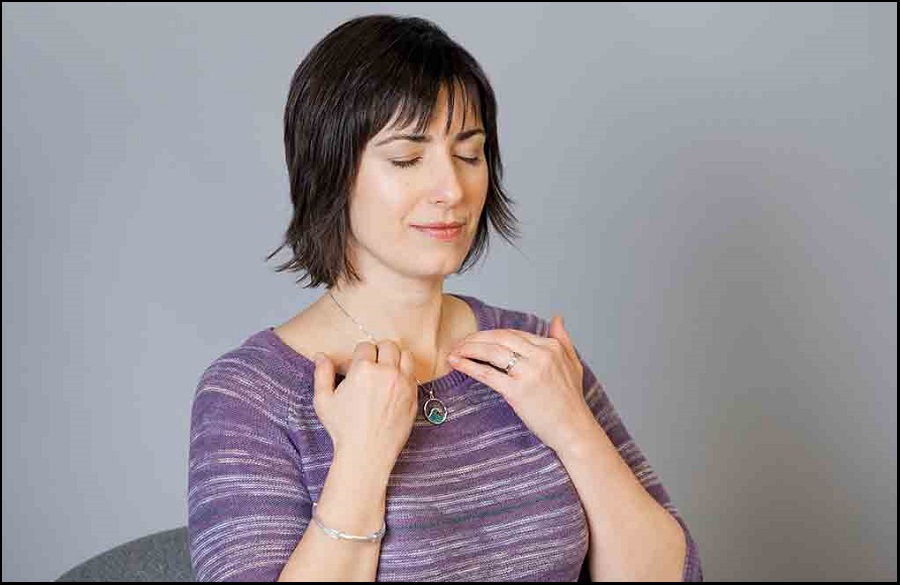 Follow These Top Ten Tips When You Get Angry - Collarbone Tapping - NetMarkers