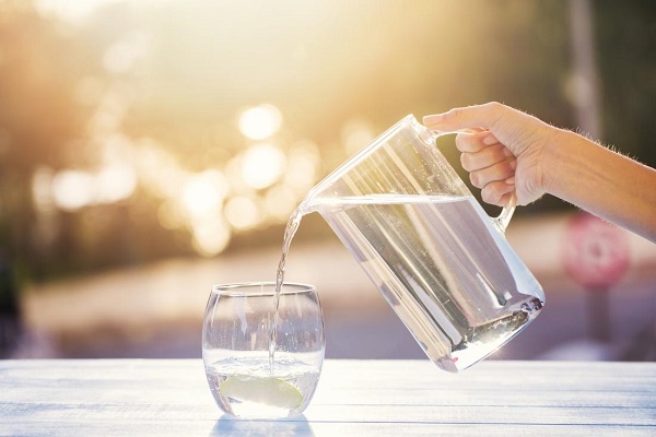 10 Tricks To Get Instantly Energized-Drink Water-NetMarkers